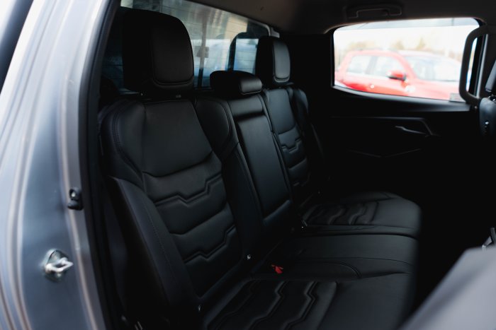 Isuzu D-Max 1.9 Dl40 Auto Diesel Mercury Silver