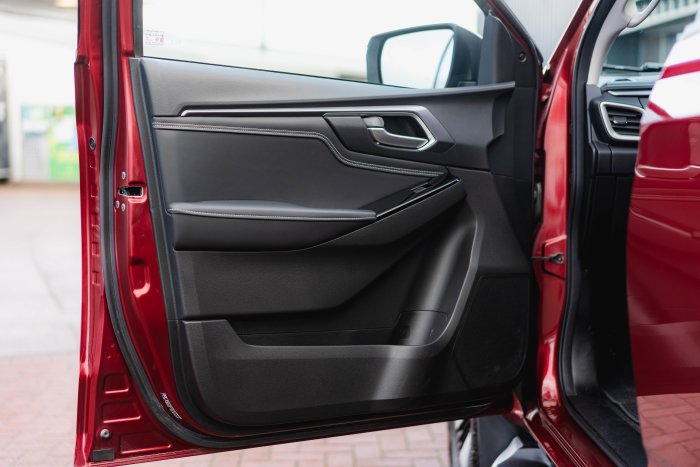 Isuzu D-Max 1.9 Dl40 Diesel Spinel Red