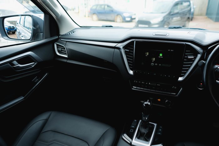 Isuzu D-Max 1.9 Dl40 Auto Diesel Mercury Silver