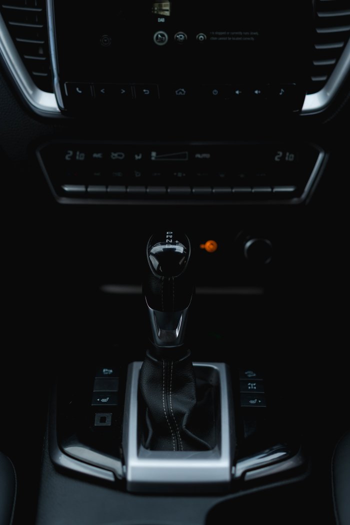 Isuzu D-Max 1.9 Dl40 Auto Diesel Mercury Silver