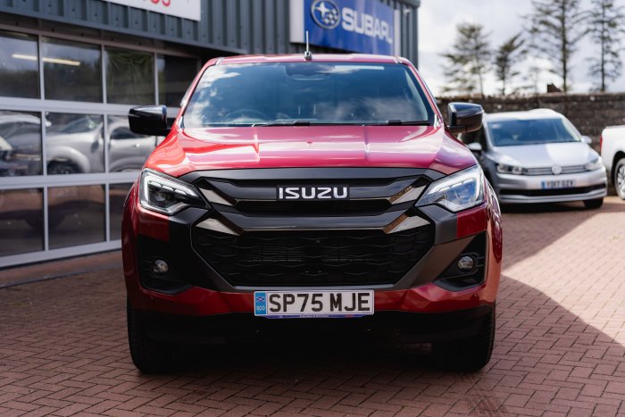 Isuzu D-Max 1.9 V-Cross Auto Diesel Red Spinel Mica