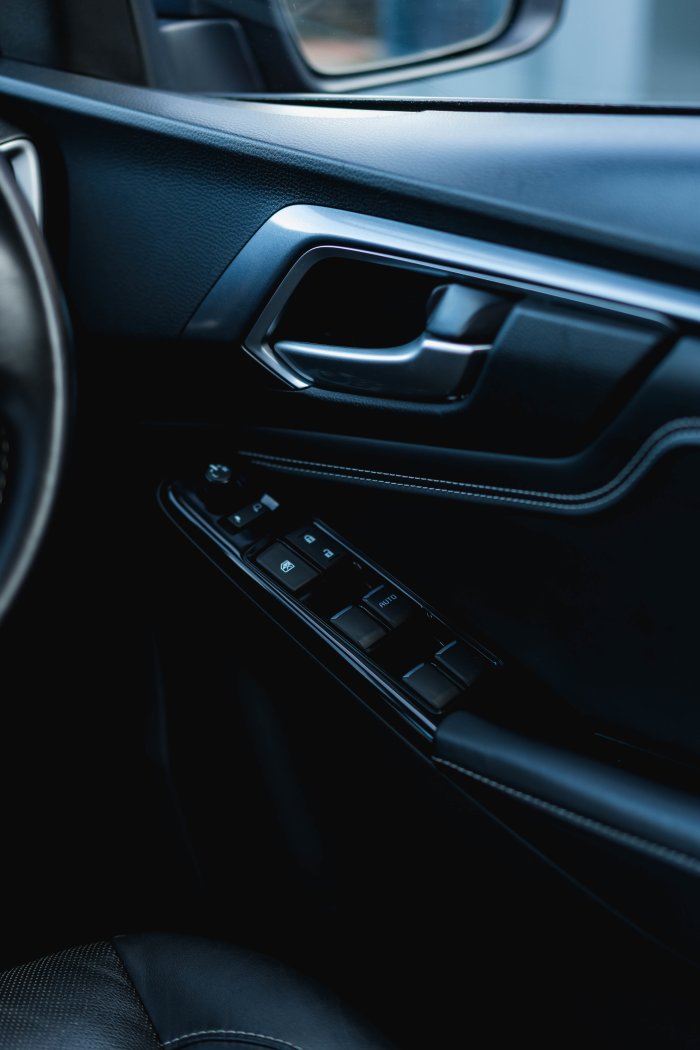 Isuzu D-Max 1.9 Dl40 Diesel Spinel Red