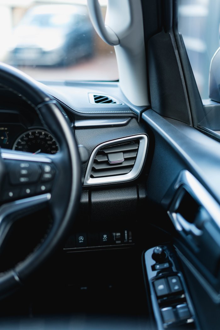 Isuzu D-Max 1.9 Dl40 Diesel Spinel Red