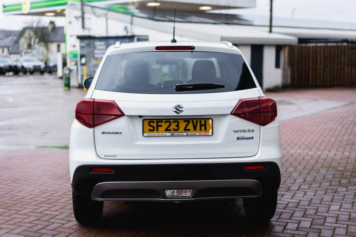 Suzuki Vitara 1.4 Sz-T Boosterjet Mh Hybrid Electric Superior White