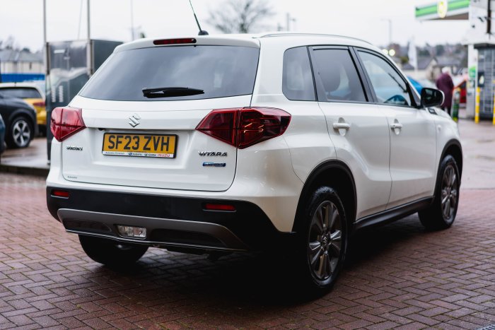 Suzuki Vitara 1.4 Sz-T Boosterjet Mh Hybrid Electric Superior White