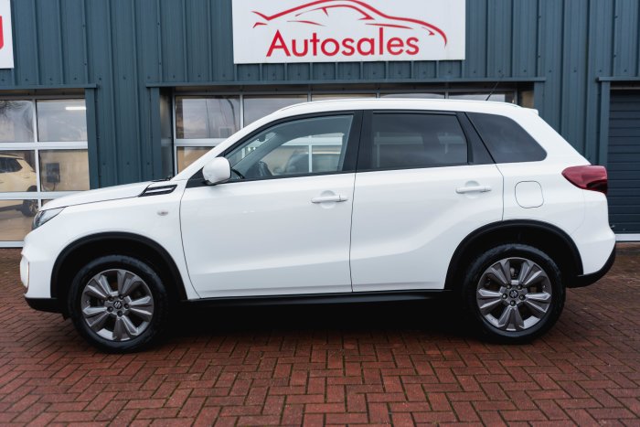 Suzuki Vitara 1.4 Sz-T Boosterjet Mh Hybrid Electric Superior White