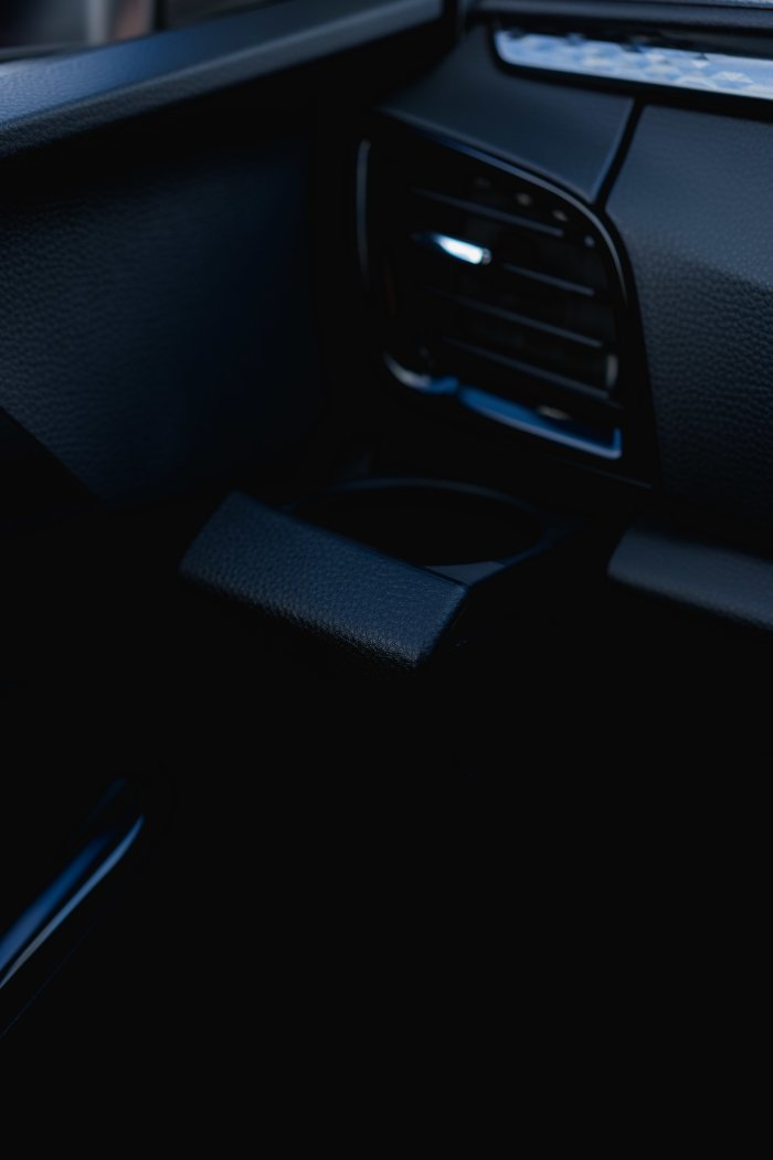 Isuzu D-Max 1.9 V-Cross Auto Diesel Red Spinel Mica