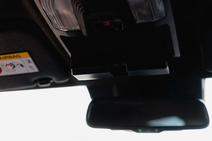 Isuzu D-Max 1.9 V-Cross Auto Diesel Red Spinel Mica