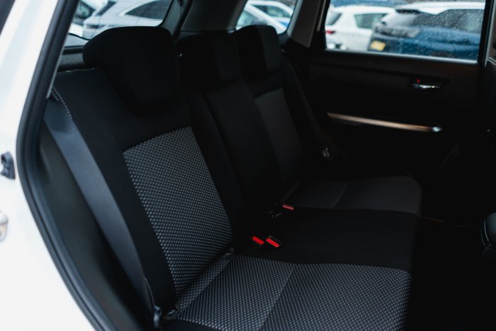 Suzuki Vitara 1.4 Sz-T Boosterjet Mh Hybrid Electric Superior White