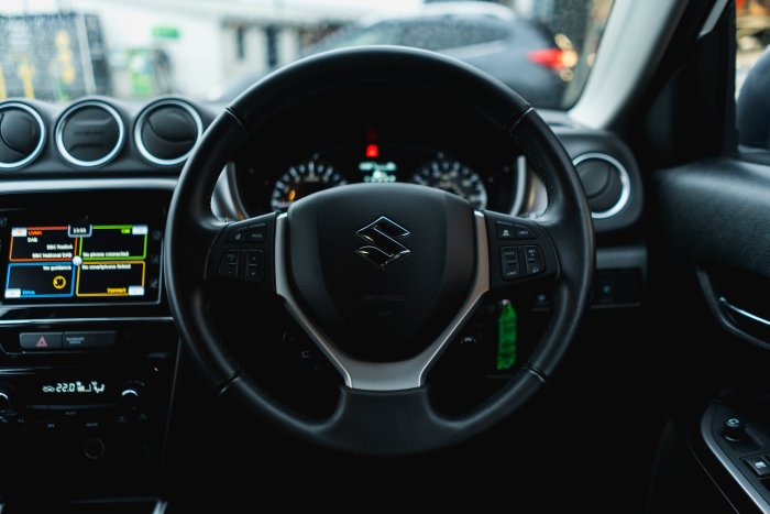 Suzuki Vitara 1.4 Sz-T Boosterjet Mh Hybrid Electric Superior White