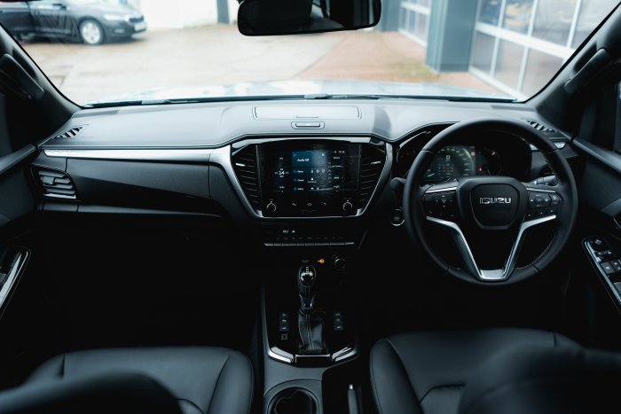 Isuzu D-Max 1.9 Dl40 Auto Diesel Mercury Silver Metallic