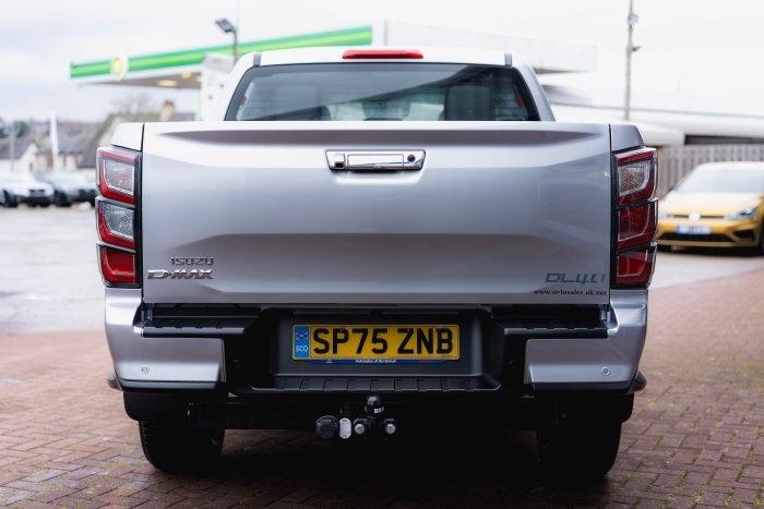Isuzu D-Max 1.9 Dl40 Auto Diesel Mercury Silver Metallic