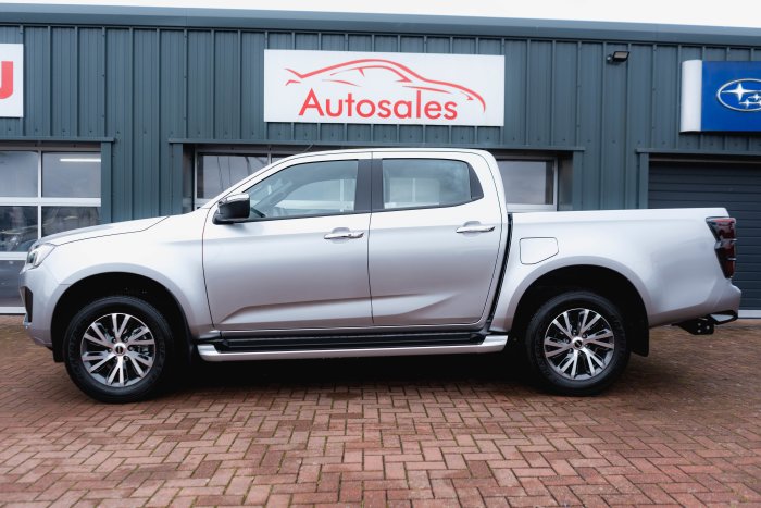 Isuzu D-Max 1.9 Dl40 Auto Diesel Mercury Silver Metallic