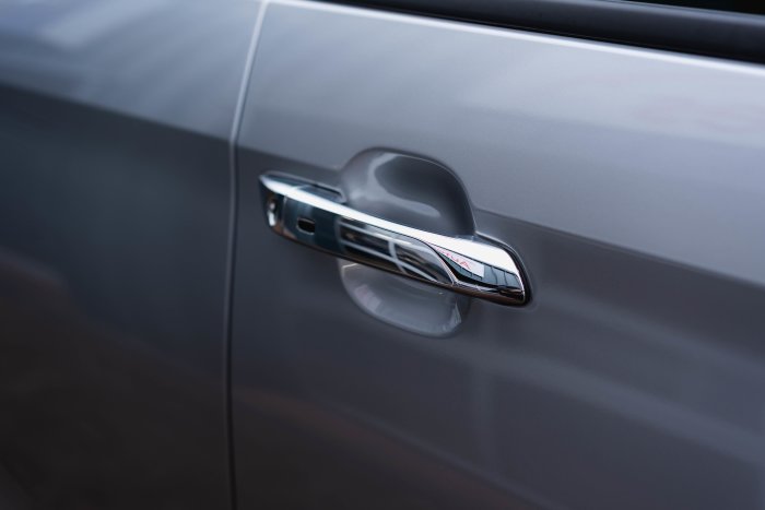 Isuzu D-Max 1.9 Dl40 Auto Diesel Mercury Silver Metallic