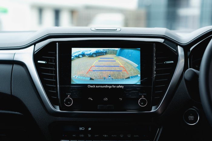 Isuzu D-Max 1.9 Dl40 Auto Diesel Mercury Silver Metallic