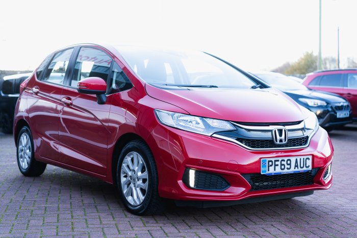 Honda Jazz 1.3 Se I-Vtec Cvt Petrol Red