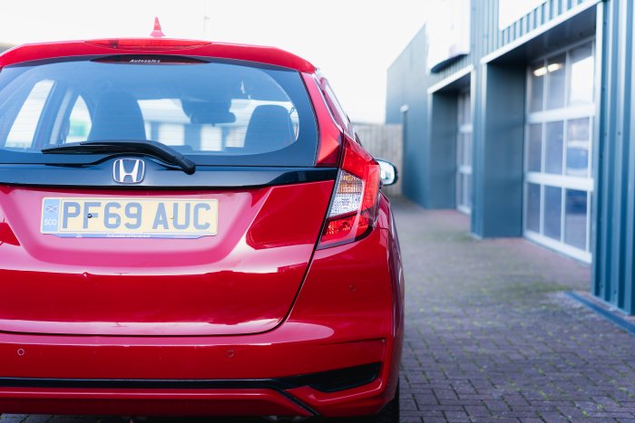 Honda Jazz 1.3 Se I-Vtec Cvt Petrol Red