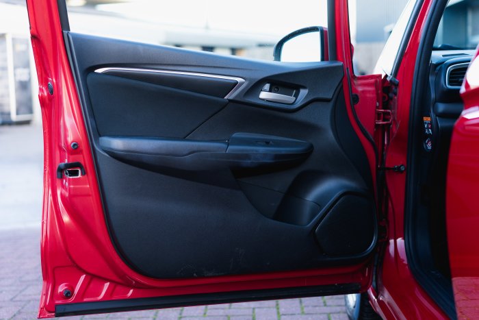 Honda Jazz 1.3 Se I-Vtec Cvt Petrol Red