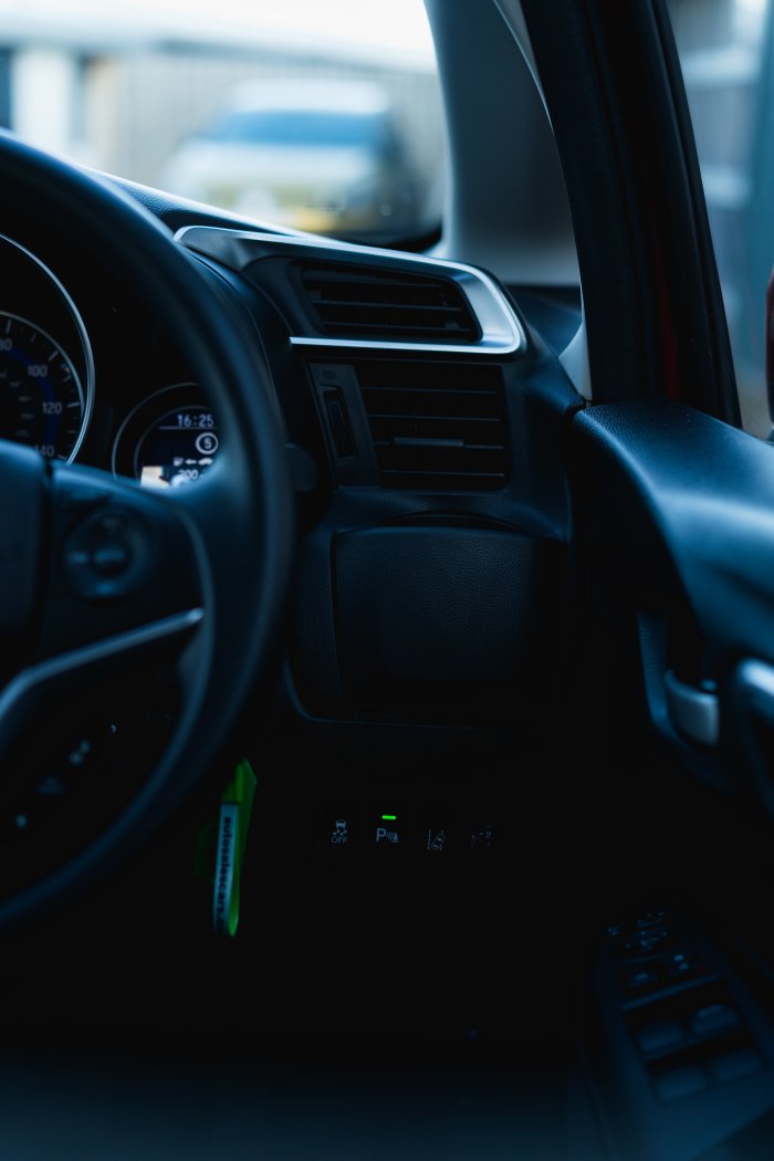 Honda Jazz 1.3 Se I-Vtec Cvt Petrol Red