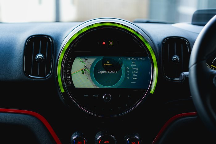 Mini C-Man 1.5 Cooper S E All4 Spo Hybrid Electric Chili Red