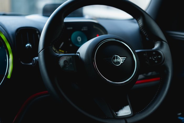 Mini C-Man 1.5 Cooper S E All4 Spo Hybrid Electric Chili Red