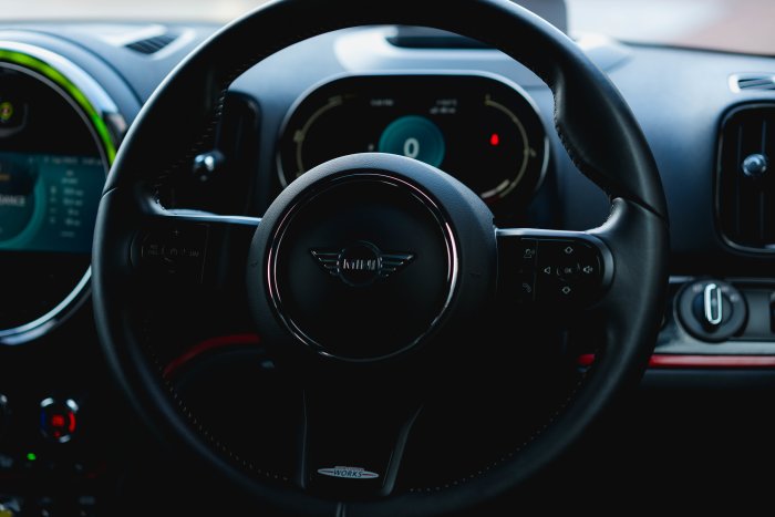 Mini C-Man 1.5 Cooper S E All4 Spo Hybrid Electric Chili Red